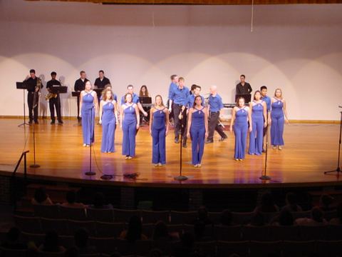 U of I Show Choir “Cutting Edge” photo 33