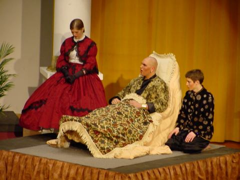 Act II, Scene 6:  The Palace (Immediately Following)