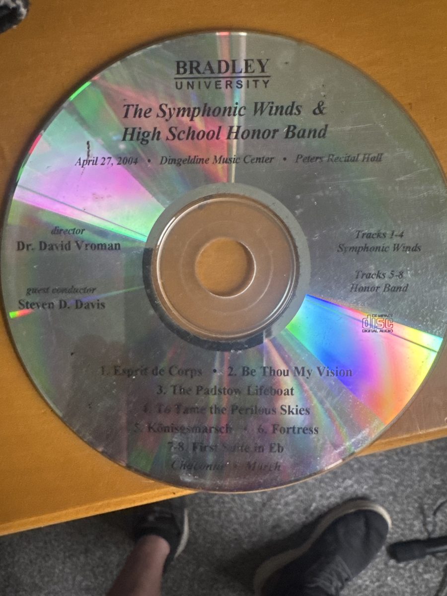 Disc label: Bradley University Symphonic Winds & High School Honor Band