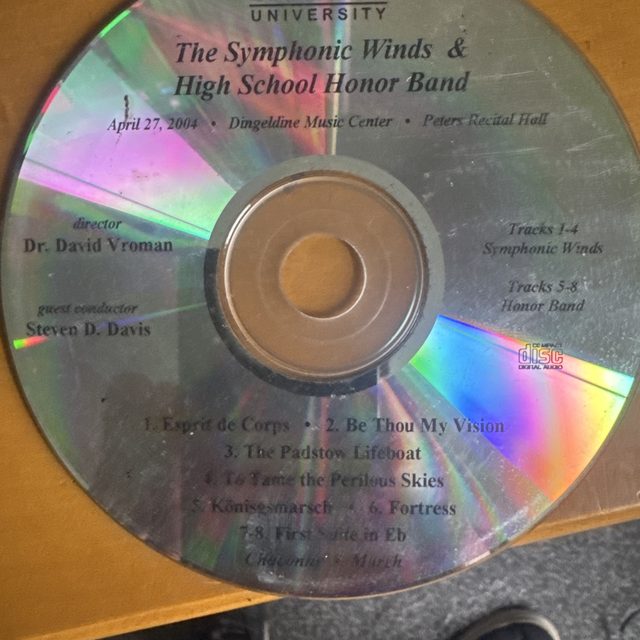 Disc label: Bradley University Symphonic Winds & High School Honor Band